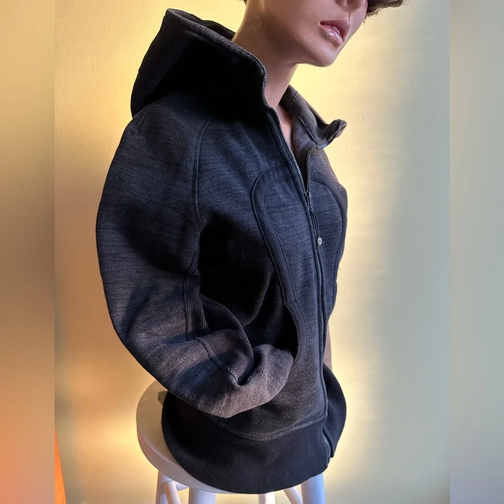 Athleisure Yoga Dark Gray Soot EUC lululemon Full Zip Funnel Hoodie ~ maybe XS/S